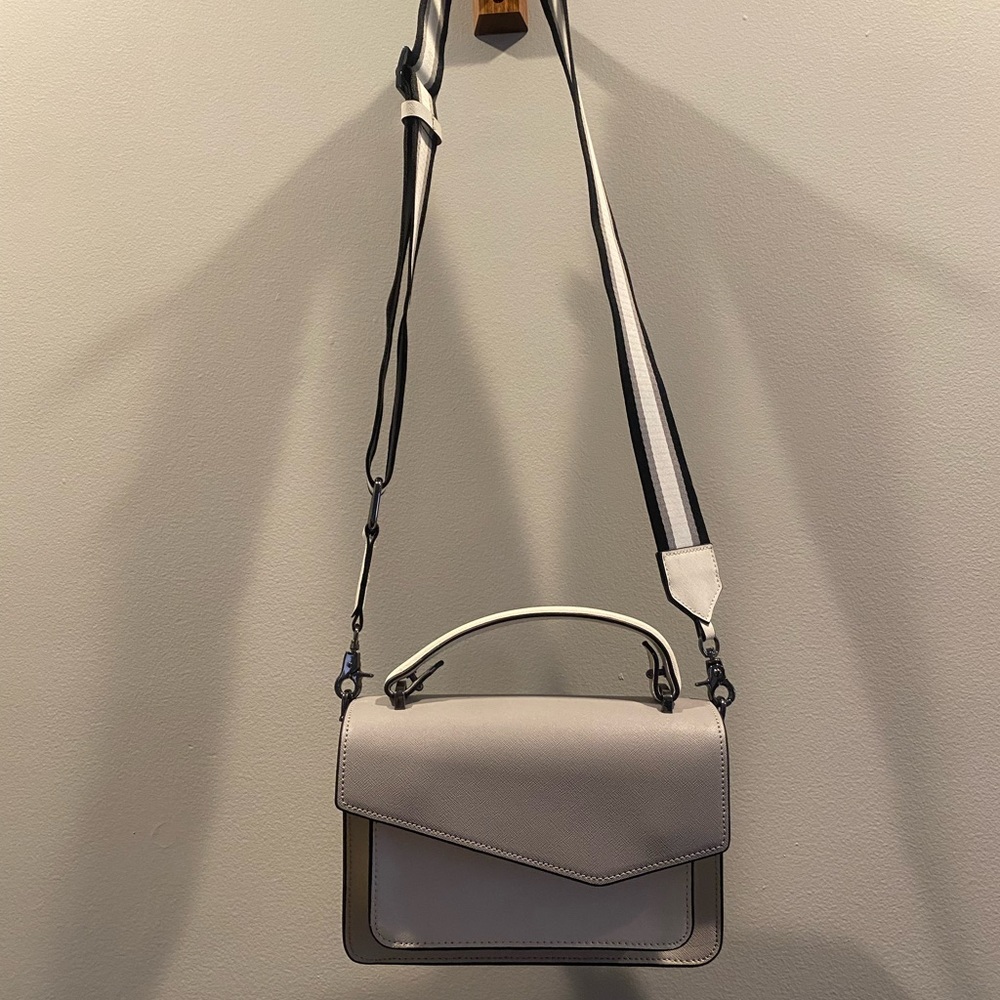 Botkier Cobble Hill cross body white, grey, black purse